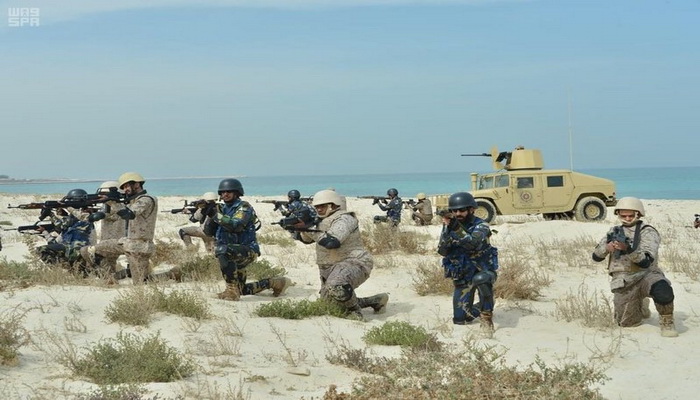 تواصل مناورات "درع الساحل" و"نسيم البحر" العسكرية المشتركة بين البحرية السعودية والباكستانية