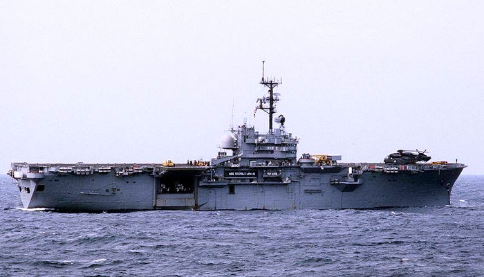 البحرية الأمريكية تكمل تجارب سفينة الهجوم البرمائية يو إس إس طرابلس LHA 7.