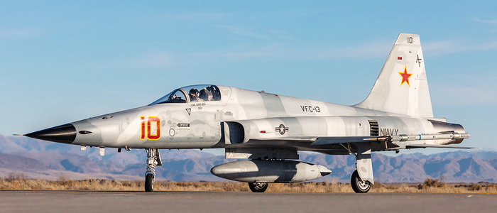 البحرية الأمريكية تتطلع إلى ترقيات لمقاتلتها العتيدة F-5 الفعالة لإعادتها للعمل.