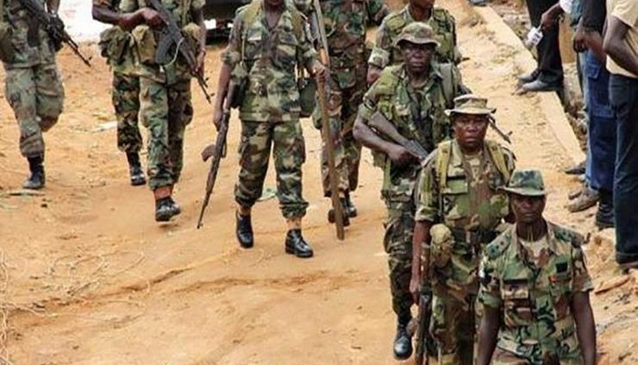 مقتل 24 عنصرا من جيش مالي بهجوم مسلح على دورية عسكرية شرق البلاد.