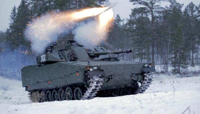 شركة BAE Systems تجري اختبارات صاروخية مضادة للدبابات من عربة القتال .CV90