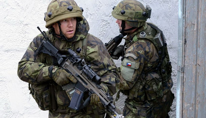 الحكومة التشيكية تعتزم إرسال قوة 60 جندياً إلى منطقة الساحل الأفريقي.