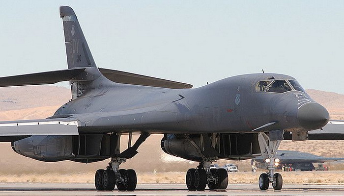 القوات الجوية الأمريكية تعتزم سحب 17 قاذفة من طراز B-1B Lancer خلال عام 2021.