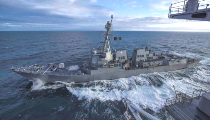 كورونا يوجه ضربة جديدة للمدمرة " يو إس إس كيد" التابعة لبحرية الجيش الأميركي.