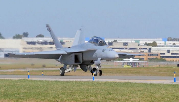 بوينغ تعدل عمر الخدمة لعدد 20 مقاتلة من طراز F / A-18 Super Hornet  للبحرية الأمريكية.