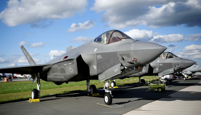 المملكة المتحدة تتسلم المزيد من مقاتلات F-35B. 