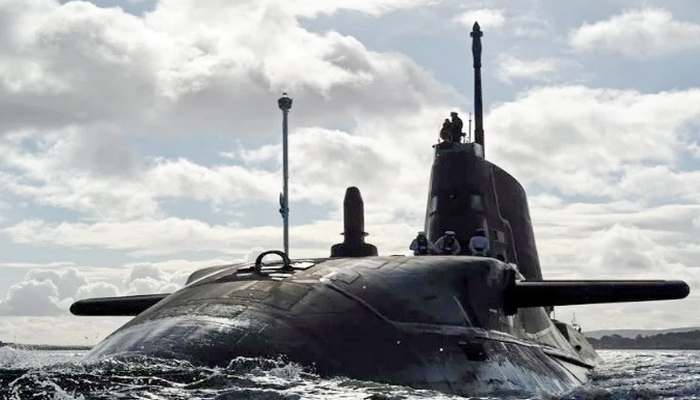 بريطانيا | تدعم شركة نورثروب جرومان نظام إدارة منصة الغواصات البحرية من فئة Astute للبحرية الملكية.