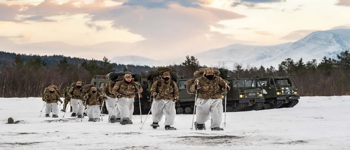 النرويج | قوات مشاة البحرية الملكية تنتشر في النرويج للمشاركة في تمرين الاستجابة الباردة مع حلفاء الناتو.