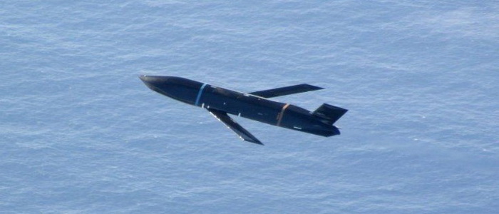 شركة لوكهيد مارتن تتلقى عقدًا كبيرًا لإنتاج صواريخ جديدة مضادة للسفن للطائرات AGM-158C لصالح الجيش الأمريكي.