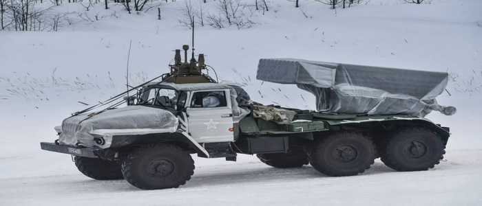 روسيا | الجيش الروسي يستخدم جهاز التشويش RP-377VM1 مع القواذف الصاروخية BM-21-1  جراد خلال تدريبات في بيلاروسيا.