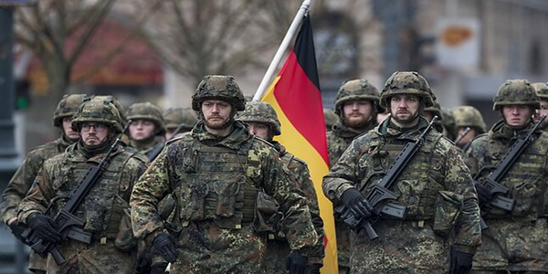 ألمانيا | "صحيفة الإيكونوميست" مخزونات الأسلحة والقذائف لدى الجيش الألماني تكفي لبضعة أيام.