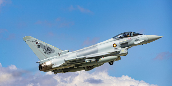 بريطانيا | تزايد قدرة نظام تحديد المواقع العالمي (GPS) للطائرة المقاتلة Eurofighter Typhoon يوروفايتر تايفون.