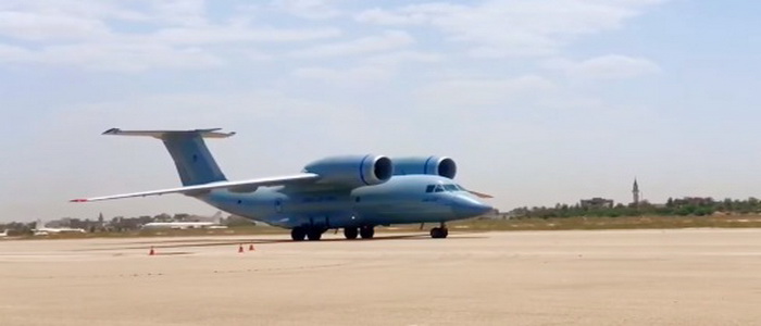 ليبيا | نجاح أول طلعة تجريبية لطائرة النقل العسكرية "أنتونوف 72" بعد إتمام العمرة المحلية الكاملة لها بمركز عمرة 003 لصيانة وعمرة طائرات النقل الشرقية بقاعدة طرابلس الجوية.
