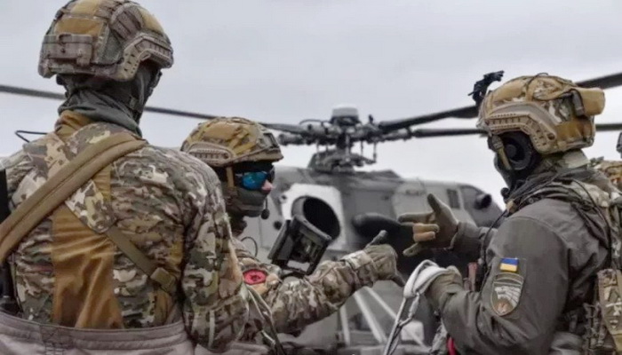 روسيا | كتيبة "شامان" التابعة لقوات العمليات الخاصة الأوكرانية تنقل القتال عبر الحدود إلى روسيا.