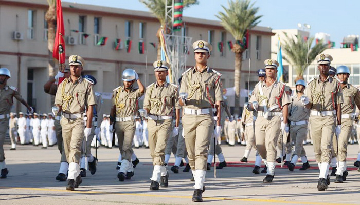 ليبيا | الإحتفال بتخرج دفعات جديدة من ضباط الجيش الليبي (الدفعة 52 من الكلية العسكرية ، والدفعة 36 الكلية الجوية ، والدفعة 37 الدفاع الجوي).