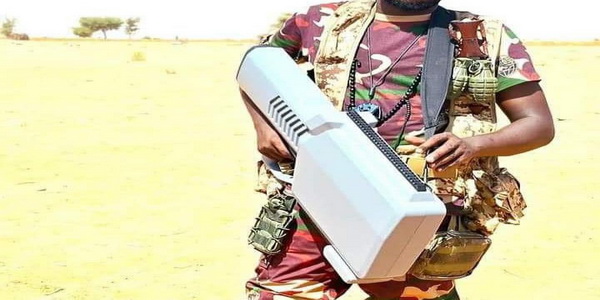 السودان | الجيش السوداني يستخدم SkyFend Hunter C-UAS الصينية لإقتناص المركبات الجوية بدون طيار (UAVs).  