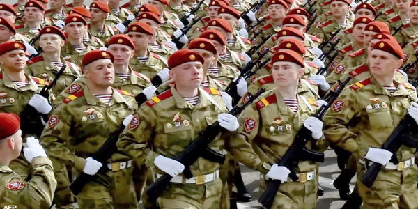 روسيا | إطلاق حملة الربيع للتجنيد العسكري للشباب الروسي الذين تراوح أعمارهم بين 18 و30 عاماً للخدمة في الجيش الروسي.