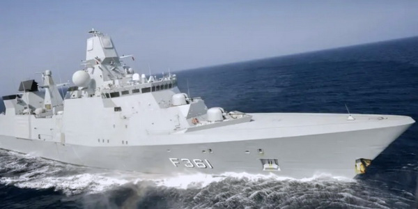 الدنمارك | الفرقاطة الدنماركية  Iver Huitfeldt ضمن مهمة حلف الناتو "حارس الرخاء" تفشل في ردع هجمات الحوثيين على السفن التجارية.