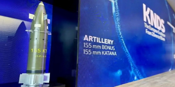 فرنسا | وكالة المشتريات الفرنسية تدعم تطوير ذخيرة كاتانا عالية الدقة عيار 155 ملم.