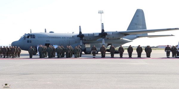 تونس | جيش الجو يتسلم طائرة نقل نوع بوينغ C130H من فائض الجيش الأمريكي.