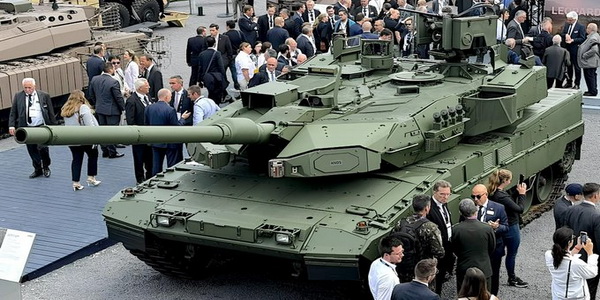 السويد | ترقية مرتقبة لدبابات ليوبارد 2A8 مع تجديد دبابات Strv-122 لتعزيز قواتها المدرعة.