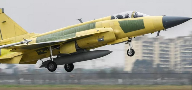 بنجلاديش | قيادات عسكرية تبدي اهتمامها بطائرات Thunder JF-17C الباكستانية.