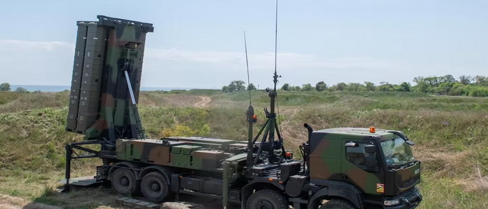 رومانيا | حلفاء الناتو يختبرون نظام الدفاع الجوي والصاروخي MAMBA السطحي في رومانيا.