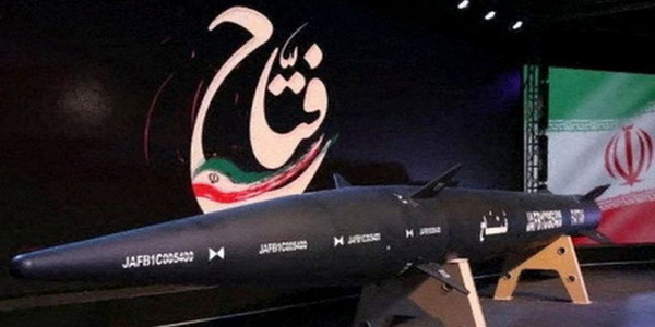 ايران | الكشف عن أول صاروخ فتاح البالستي الفرط صوتي محلي الصنع.