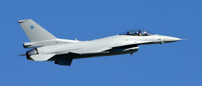 عمان تحدث الأنظمة الفرعية الإلكترونية لأسطولها المقاتل من طائرات block 50-F-16C/D  
