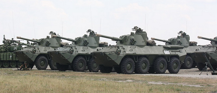 وحدات المدفعية بالجيش الروسي تتسلم مدافع هاوتزر تكتيكية ذاتية الحركة طراز NONA - SVK 