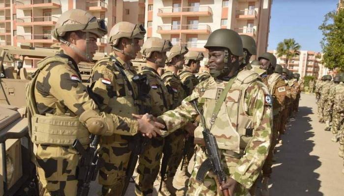 قاعدة محمد نجيب العسكرية المصرية تستضيف تدريبات مشتركة لدول الساحل والصحراء لمكافحة الإرهاب 