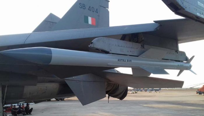 سلاح الجو الهندي يستكمل تجارب تطوير الصاروخ الجوي Astra BVR-AAM,