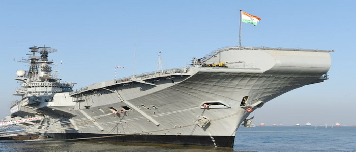 حاملة الطائرات البحرية الهندية السابقة INS Viraat (HMS Hermes السابقة) تخضع للتفكيك.