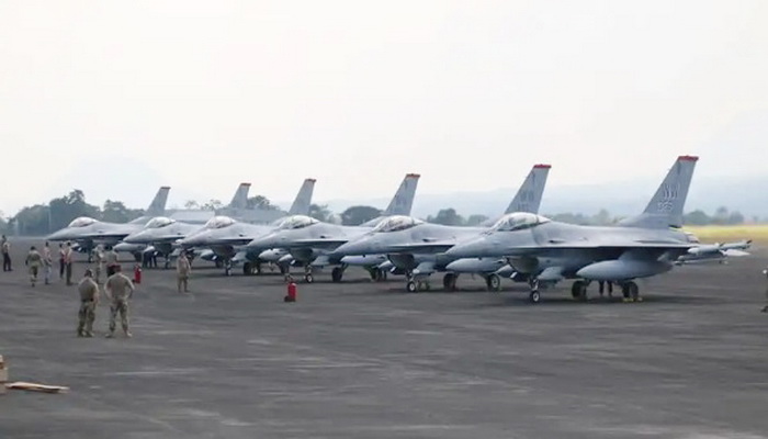 الفلبين | طائرات مقاتلة من سلاح الجو الأمريكي والفلبيني تنضم إلى النسخة العاشرة لتدريبات مناورة القتال الجوي.