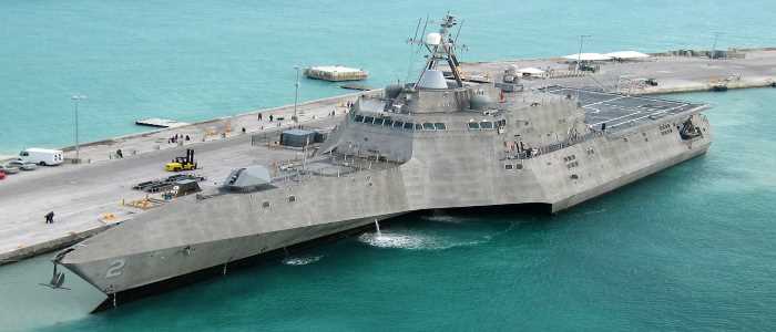 القوات البحرية الأمريكية تشكك في فعالية سفنها القتالية الساحلية 