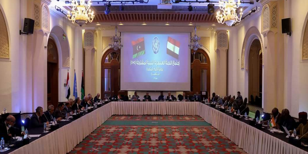 مصر | القاهرة تستضيف اجتماعات اللجنة العسكرية الليبية المشتركة "5+5" بحضور المبعوث الأممي باتيلي.