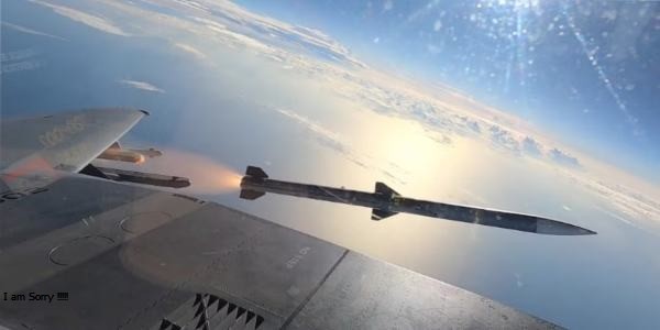 يستخدم سلاح الجو الملكي الهولندي بالفعل صاروخ أمرام من رايثيون، حيث تُجهّز طائرات إف-35 المقاتلة الهولندية بهذا الصاروخ الموجه بالرادار والذي يتجاوز مدى الرؤية. هولندا | وزارة الدفاع الهولندية تدرس إنتاج صاروخ أمرام من رايثيون محليًا.