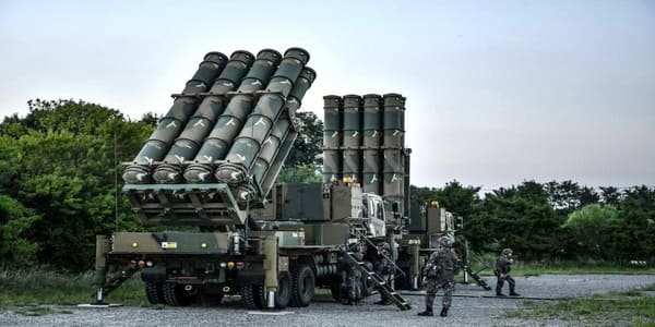 كوريا الجنوبية | التروّيج للطائرات المقاتلة ونظم الدفاع الصاروخي أرض- جو "تشيونغونغ-2" في السعودية.