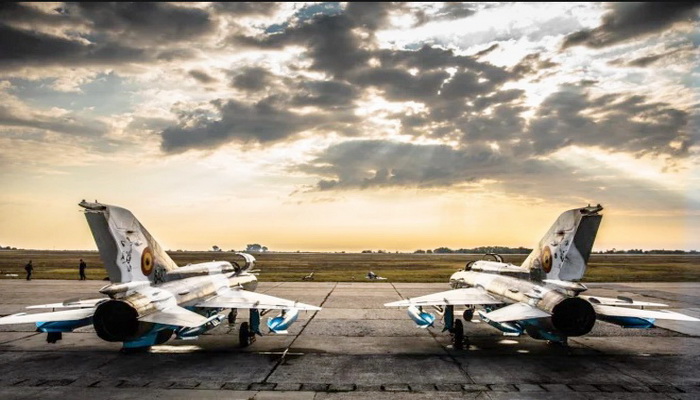رومانيا | استئناف تشغيل مقاتلات ميغ 21  MiG-21 LanceR لمدة عام واحد لمهام تدريب الطيارين والشرطة الجوية.
