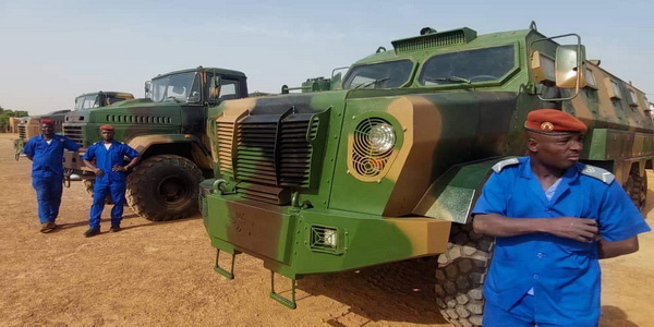 بوركينا فاسو | تُعزّيز القدرات الدفاعية للجيش بمركبات التمساح المدرعة مصرية الصنع.