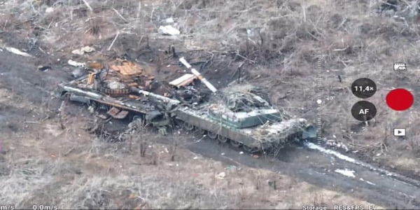 أوكرانيا | سباق روسي أوكراني لحماية دبابات القتال الرئيسية من ضربات الطائرات بدون طيار.