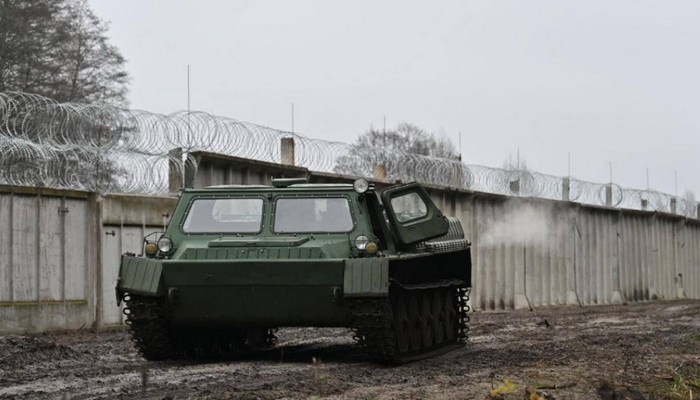 أوكرانيا | تعزيز الخطوط الدفاعية على الحدود مع بيلاروسيا مع إقامة سياج في بعض المناطق.