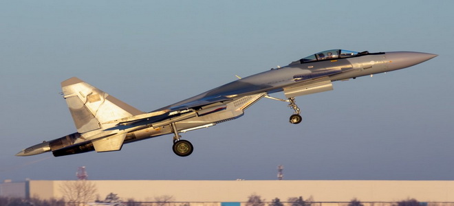 روسيا | يستعد الاتحاد الروسي لنقل 24 مقاتلة من طراز Su-35 إلى إيران بقيمة 2 مليار دولار.
