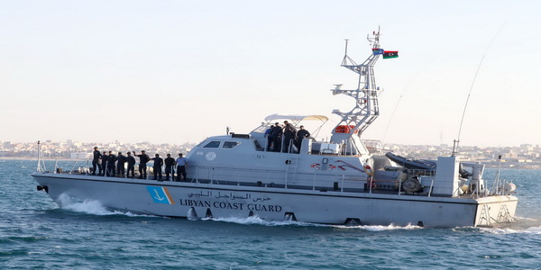 ليبيا | رئاسة أركان القوات البحرية بمختلف وحداتها تشارك في عمليات البحث والإنقاذ وتقديم المساندة للمناطق المنكوبة شرق البلاد.