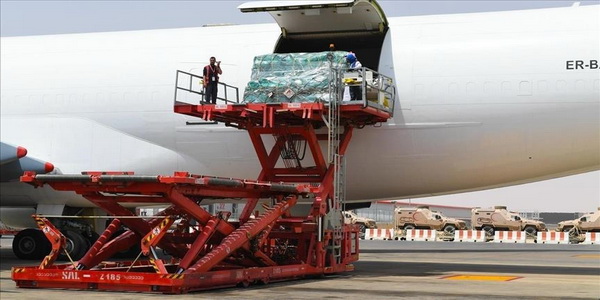 ليبيا | وصول أكثر من 65 طائرة نقل عسكرية وتجارية و7 سفن تحمل إغاثة ومساعدات طبية وعاجلة من 24 دولة حول العالم.