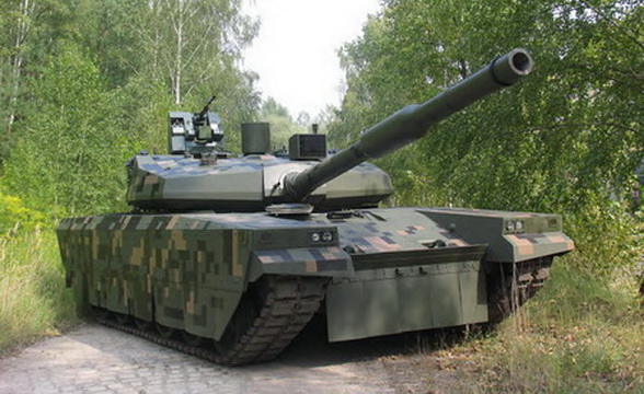 بولندا تزيح الستار عن دبابتها الجديدة PT-16