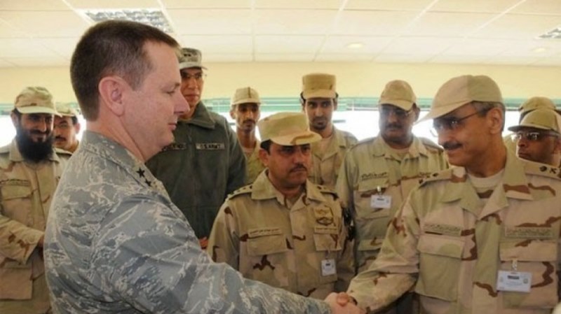 واشنطن تخفض عدد مستشاريها العسكريين لدى التحالف العربي